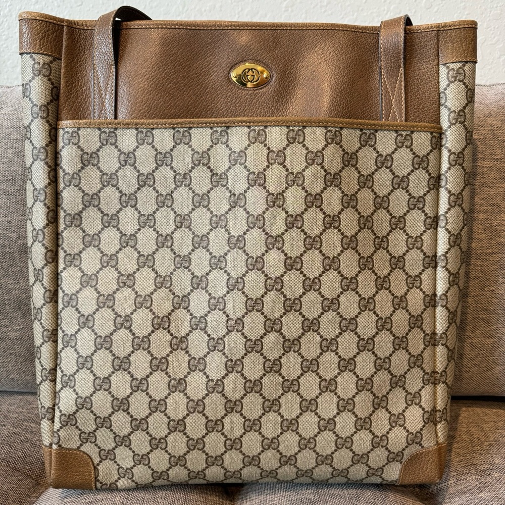 ๐ดSOLD๐ดGucci GG monogram tote Bag - Picture 16 of 17